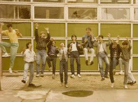 2. k&eacute;p Mikl&oacute;si L&aacute;őszl&oacute;, Burj&aacute;n Zsolt, N&eacute;meth P&aacute;l, Orosz Gy&ouml;rgy, NN, Selyem Csaba, Visontai G&aacute;bor, Vid&oacute; J&aacute;nos, Huszti Zolt&aacute;n, Koz&aacute;ri &Aacute;kos