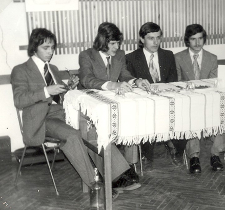 Vet&eacute;lked&otilde; 1977